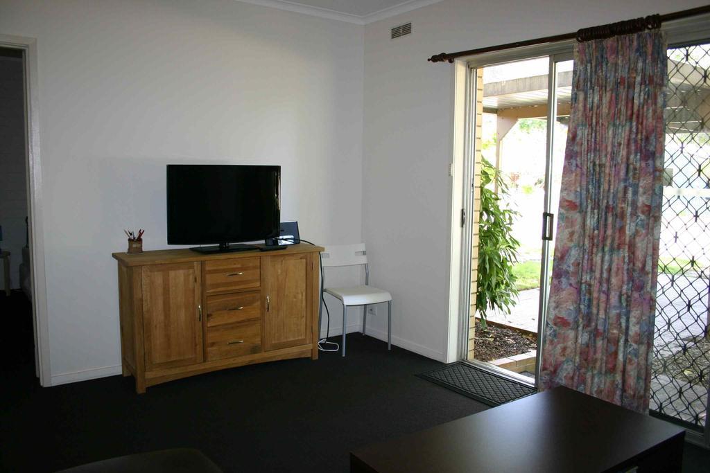 Ageri Holiday Unit Брайт Стая снимка